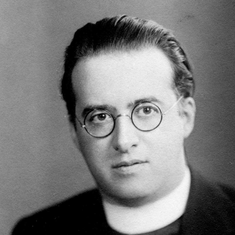 Georges-Lemaître-cuadrado.jpg